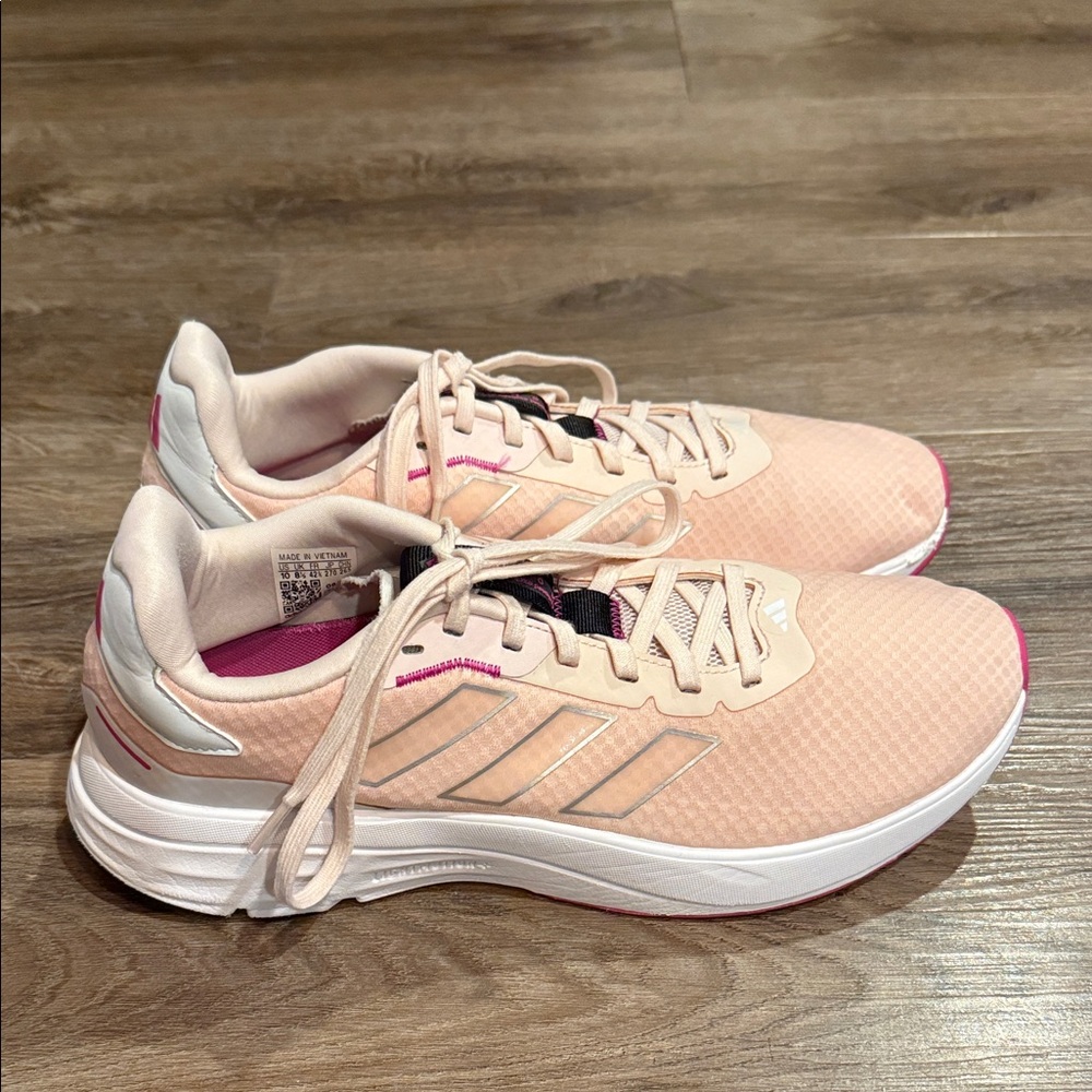 adidas Women's Speedmotion Sneaker, Wonder Quartz/Silver  Size 10